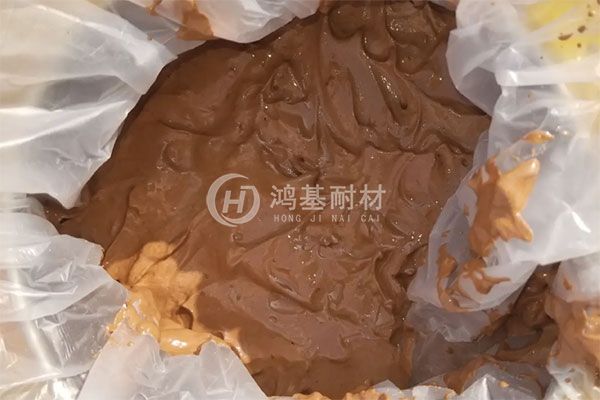 窯爐耐火磚砌筑用耐火泥怎么選？材質(zhì)匹配、性能指標(biāo)與常見誤區(qū)全指南
